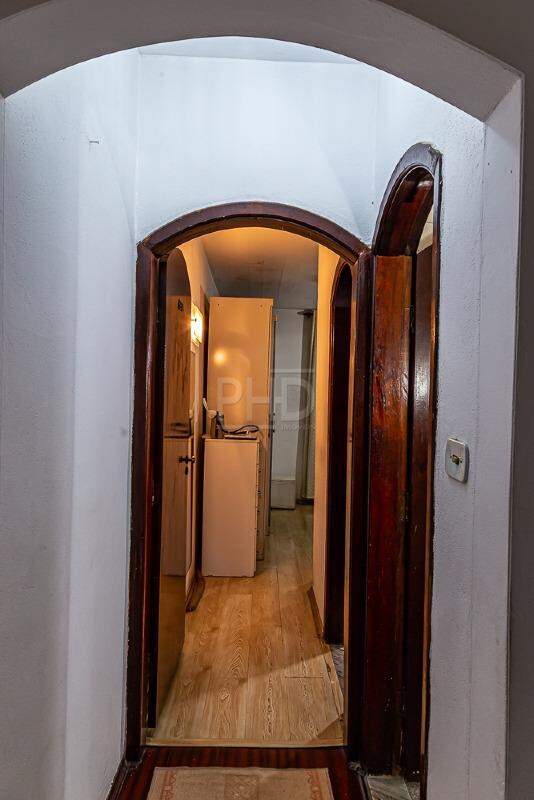 Sobrado à venda com 8 quartos, 400m² - Foto 17