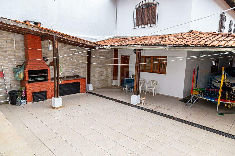 Sobrado à venda com 8 quartos, 400m² - Foto 20