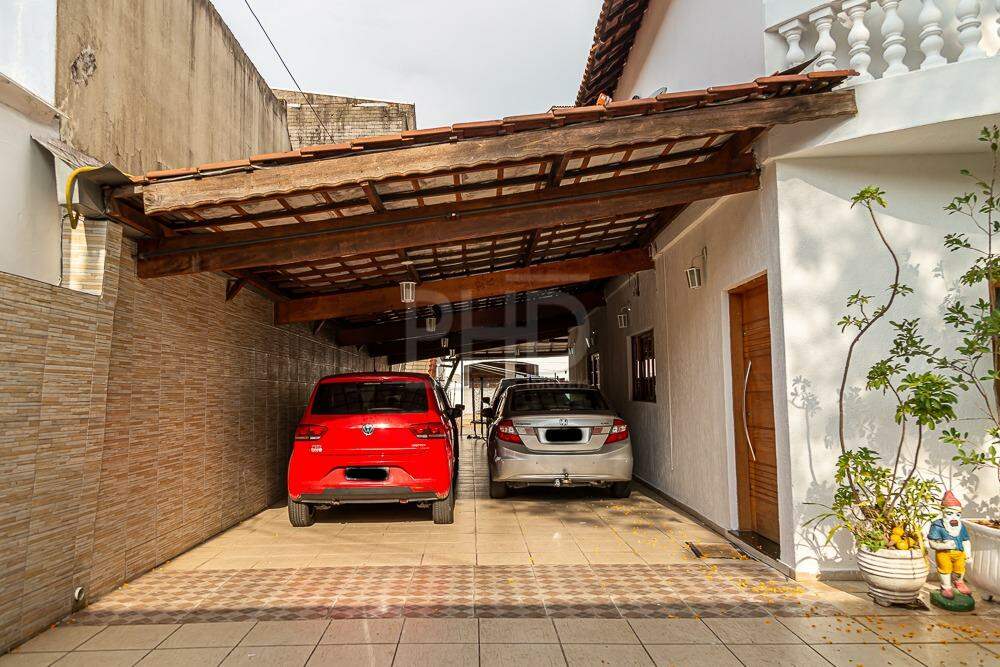 Sobrado à venda com 8 quartos, 400m² - Foto 43