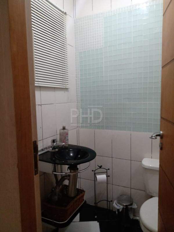 Sobrado à venda com 3 quartos, 195m² - Foto 25