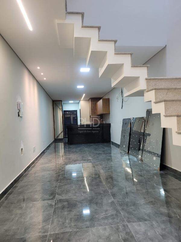 Sobrado à venda com 3 quartos, 145m² - Foto 2