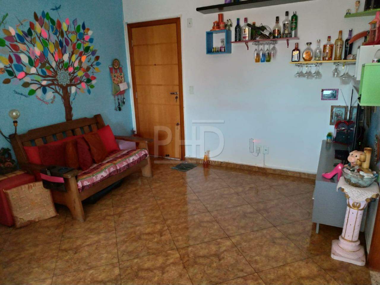 Apartamento à venda com 2 quartos, 69m² - Foto 2