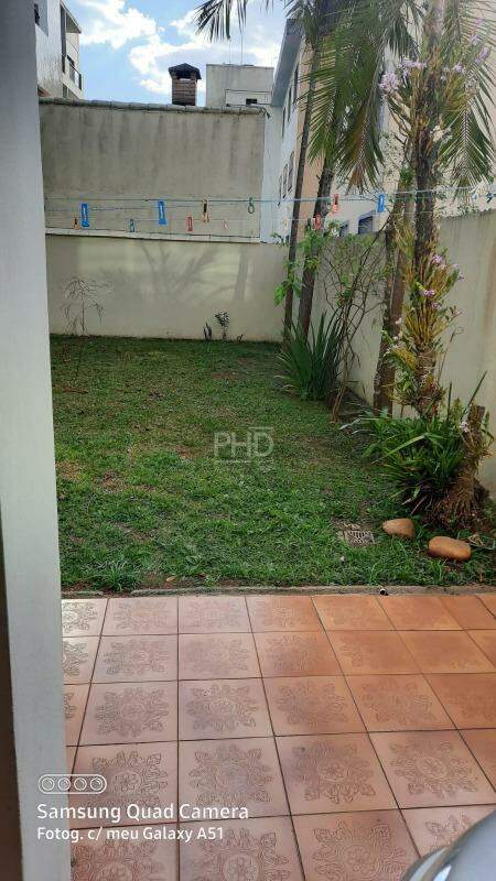 Casa à venda com 3 quartos, 300m² - Foto 26