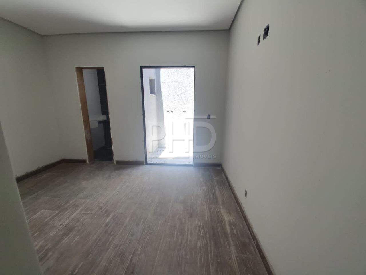 Casa à venda com 2 quartos, 90m² - Foto 2