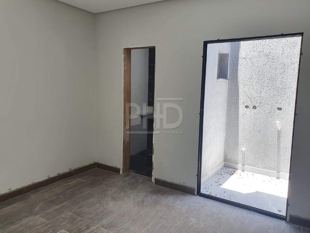 Casa à venda com 2 quartos, 90m² - Foto 6