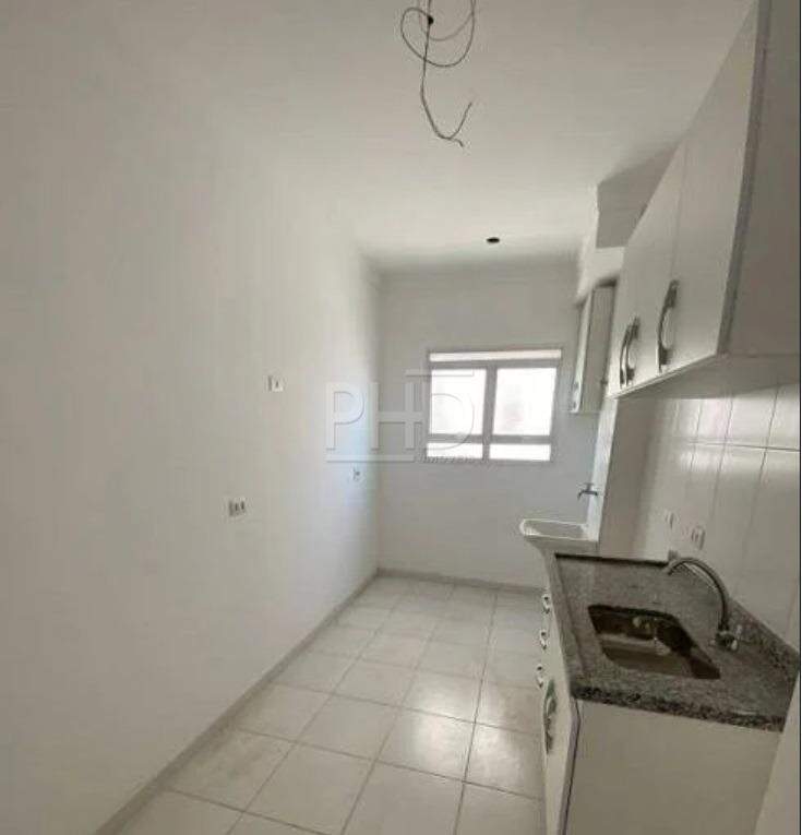 Apartamento à venda com 2 quartos, 59m² - Foto 4