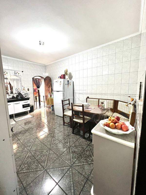 Sobrado à venda com 3 quartos, 178m² - Foto 14