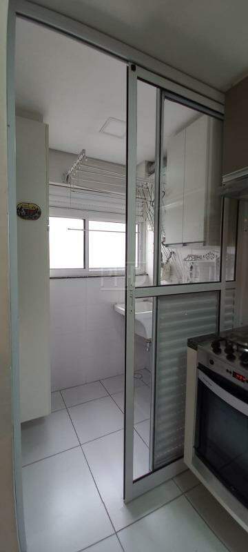 Apartamento para alugar com 2 quartos, 62m² - Foto 9