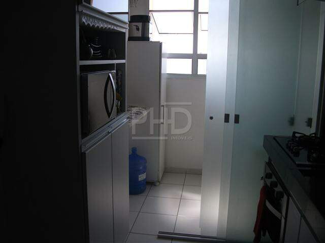 Apartamento à venda com 2 quartos, 60m² - Foto 7