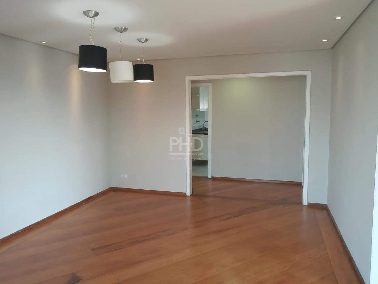 Apartamento à venda com 3 quartos, 135m² - Foto 4