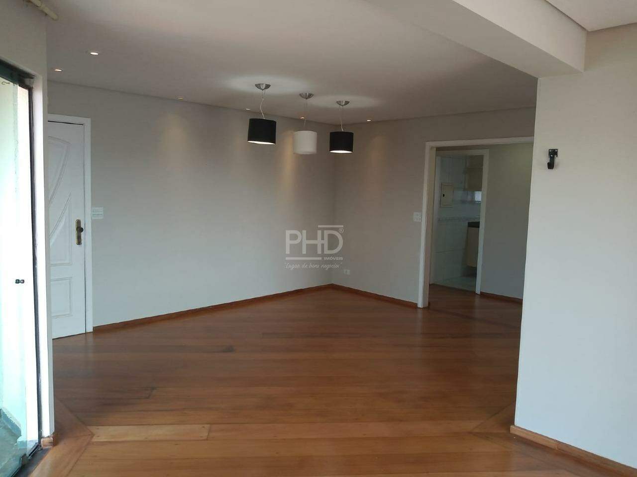 Apartamento à venda com 3 quartos, 135m² - Foto 1