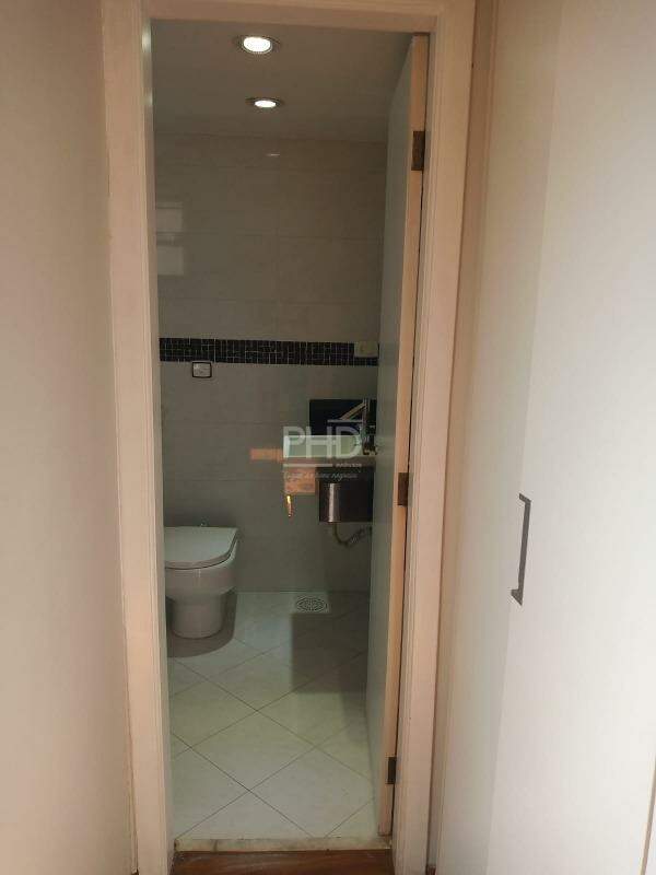 Apartamento à venda com 3 quartos, 135m² - Foto 17