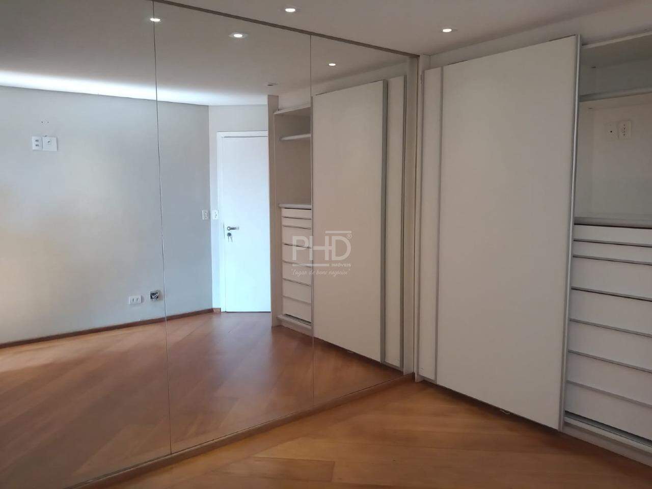 Apartamento à venda com 3 quartos, 135m² - Foto 14