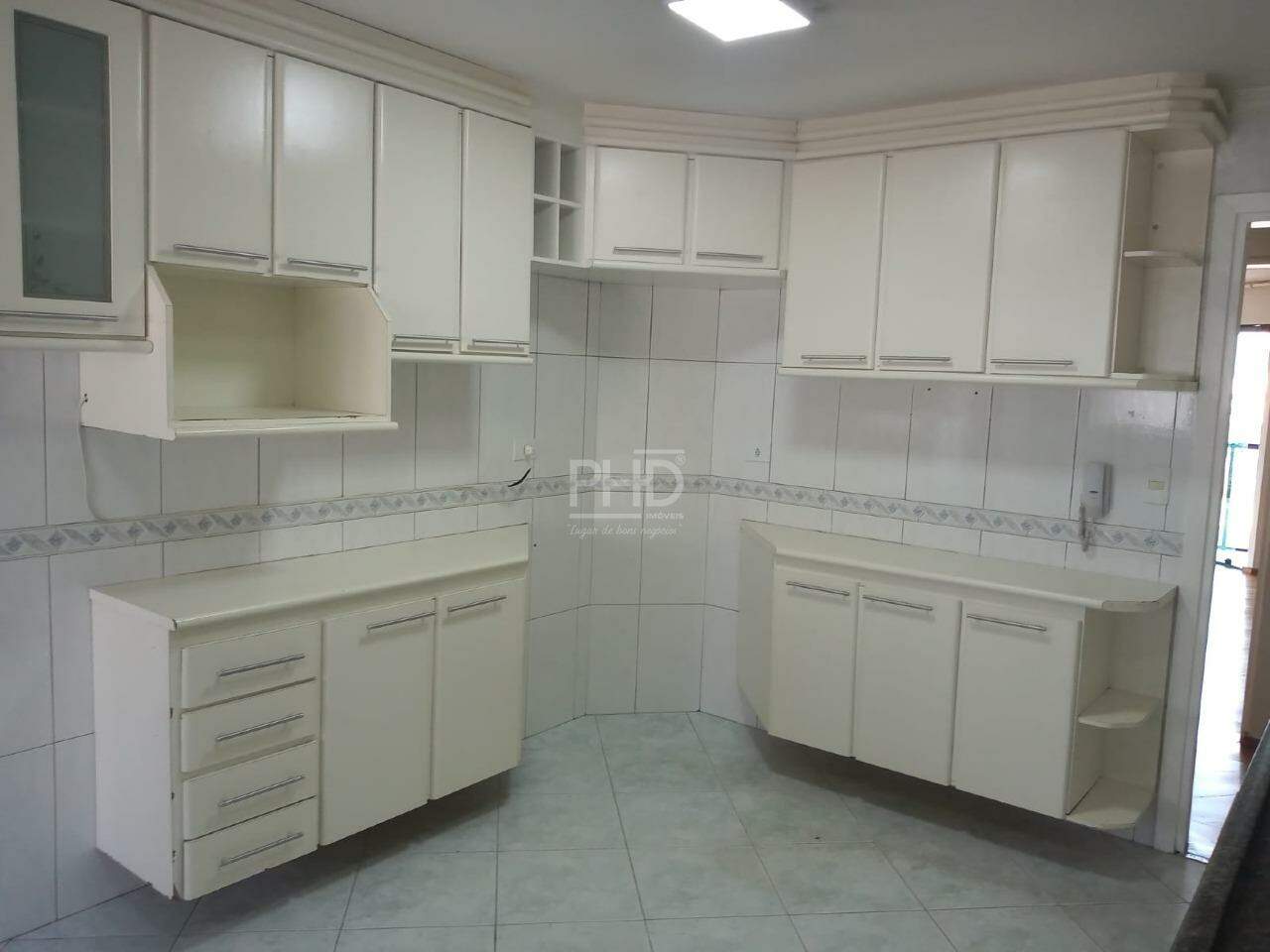 Apartamento à venda com 3 quartos, 135m² - Foto 7