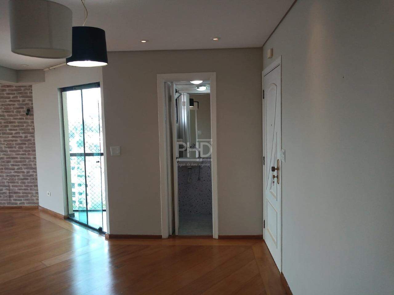 Apartamento à venda com 3 quartos, 135m² - Foto 2