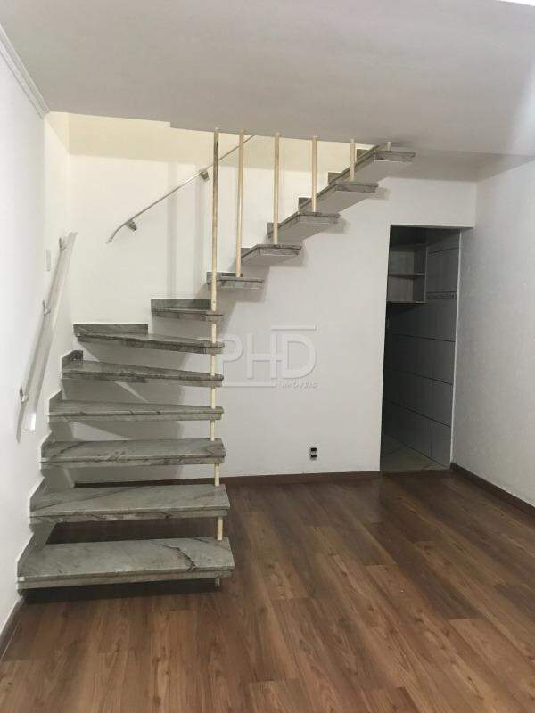 Sobrado à venda com 2 quartos, 109m² - Foto 1