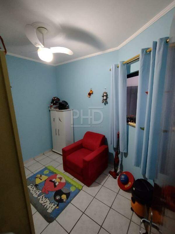 Casa à venda com 3 quartos, 210m² - Foto 5