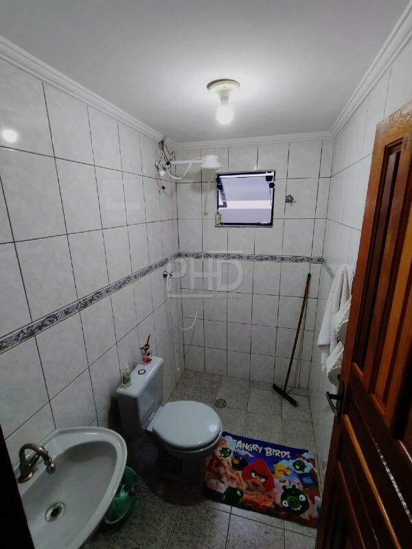 Casa à venda com 3 quartos, 210m² - Foto 19