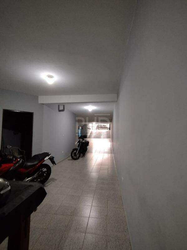 Casa à venda com 3 quartos, 210m² - Foto 13