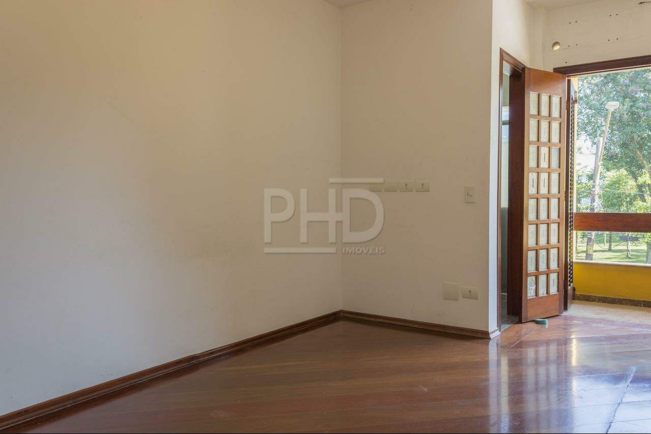 Sobrado à venda com 6 quartos, 298m² - Foto 28