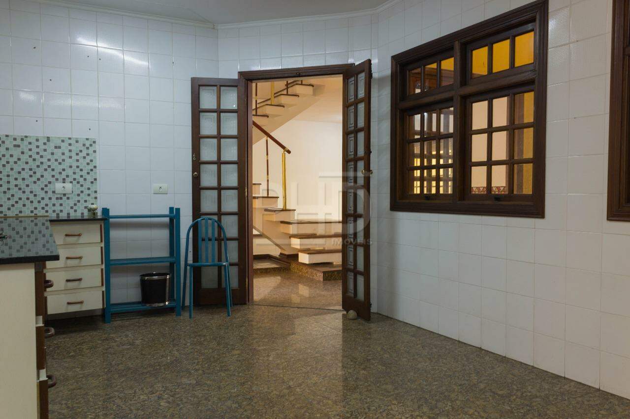 Sobrado à venda com 6 quartos, 298m² - Foto 15