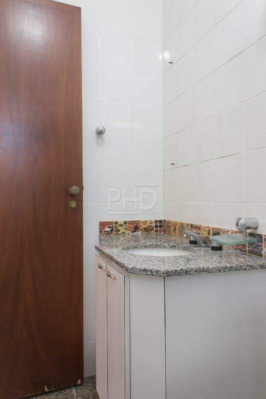 Sobrado à venda com 6 quartos, 298m² - Foto 31