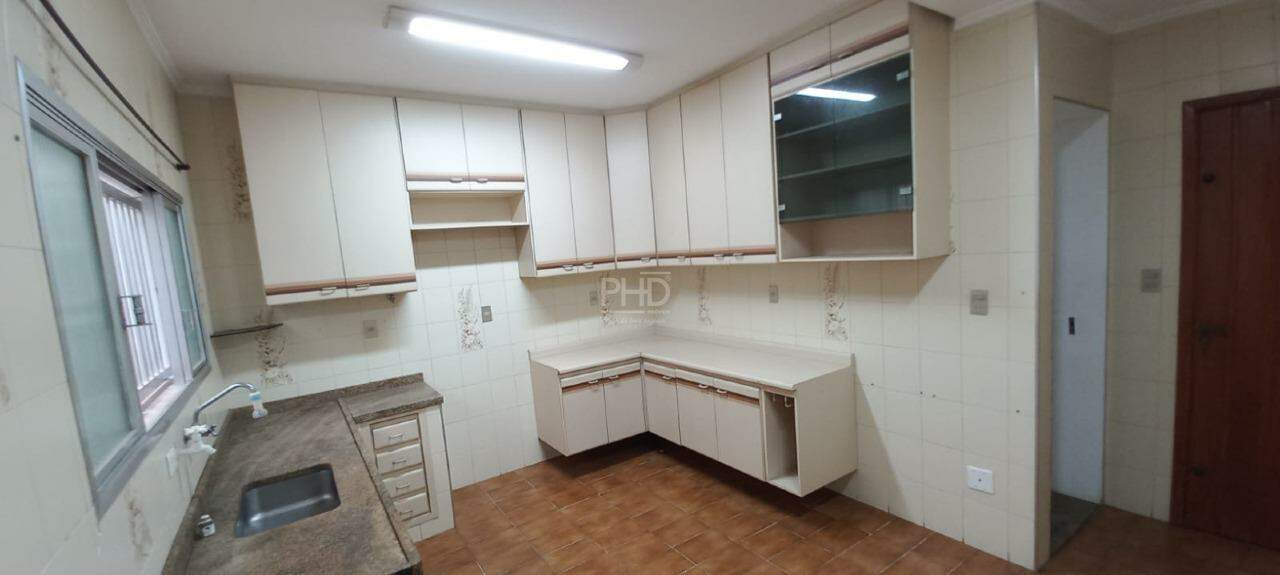 Sobrado à venda com 3 quartos, 168m² - Foto 1