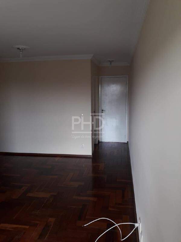 Apartamento à venda com 3 quartos, 69m² - Foto 3