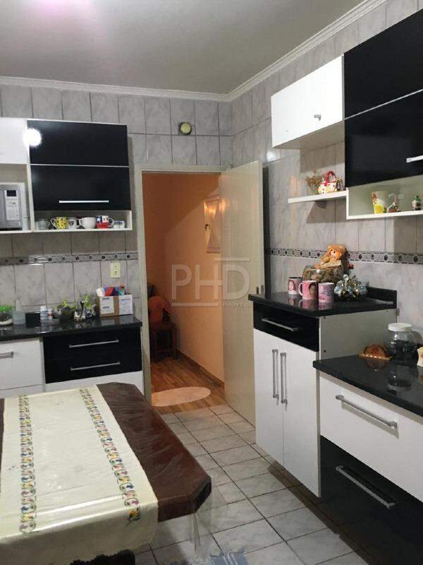 Sobrado à venda com 3 quartos, 193m² - Foto 5