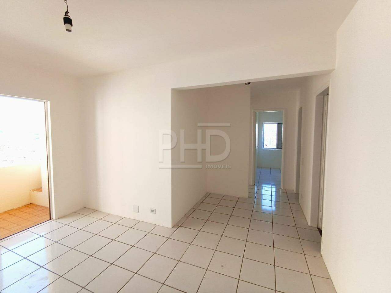 Apartamento à venda com 3 quartos, 70m² - Foto 1