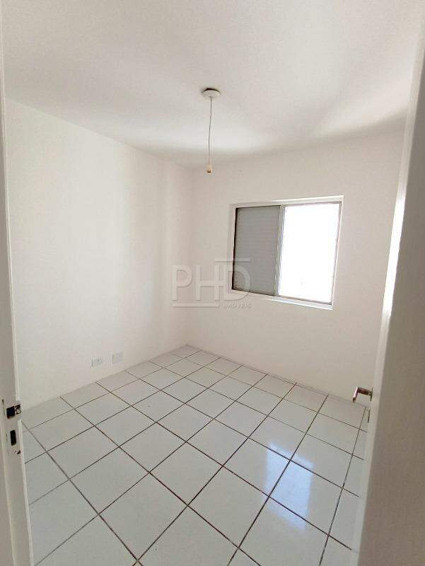 Apartamento à venda com 3 quartos, 70m² - Foto 7