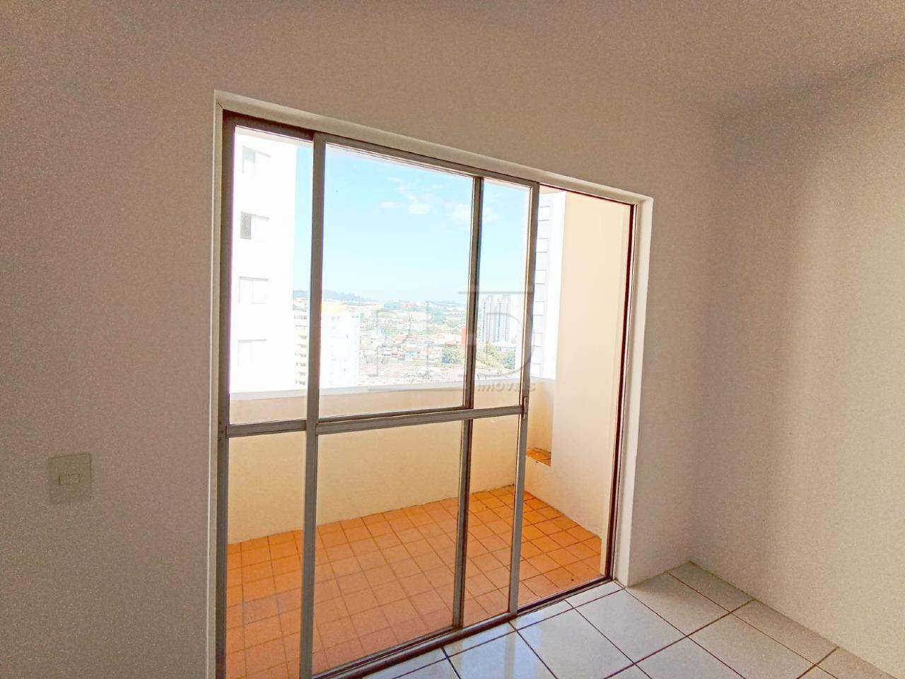 Apartamento à venda com 3 quartos, 70m² - Foto 3