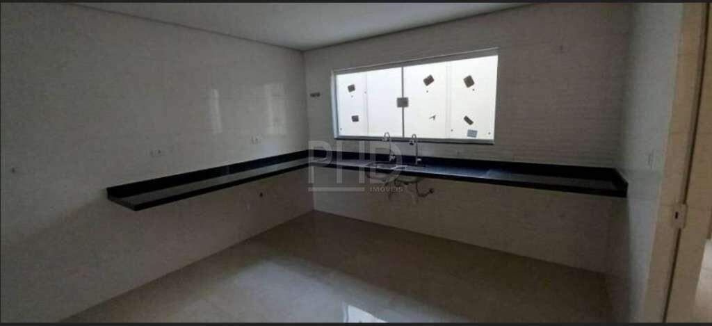 Sobrado à venda com 3 quartos, 199m² - Foto 3