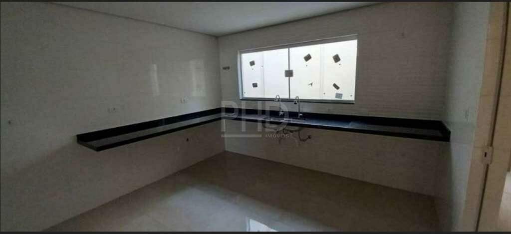 Sobrado à venda com 3 quartos, 199m² - Foto 4