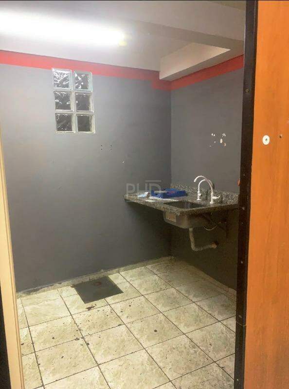 Sobrado para alugar com 3 quartos, 407m² - Foto 27