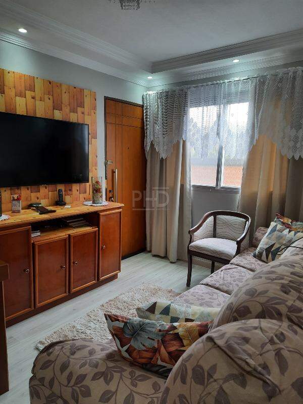 Apartamento à venda com 2 quartos, 62m² - Foto 2