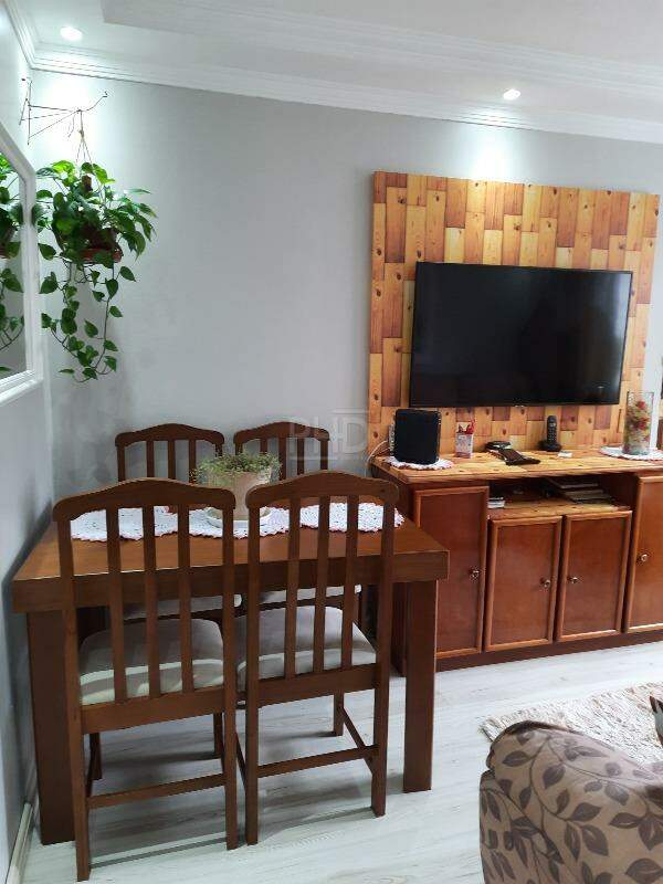 Apartamento à venda com 2 quartos, 62m² - Foto 3