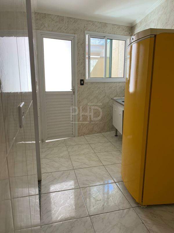 Apartamento à venda com 2 quartos, 44m² - Foto 4