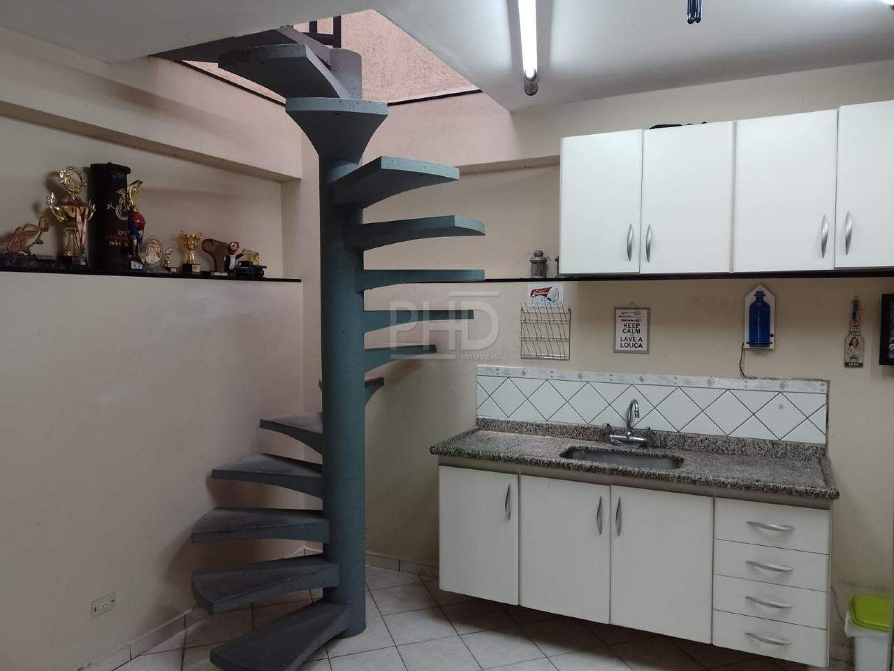 Sobrado à venda com 3 quartos, 225m² - Foto 51