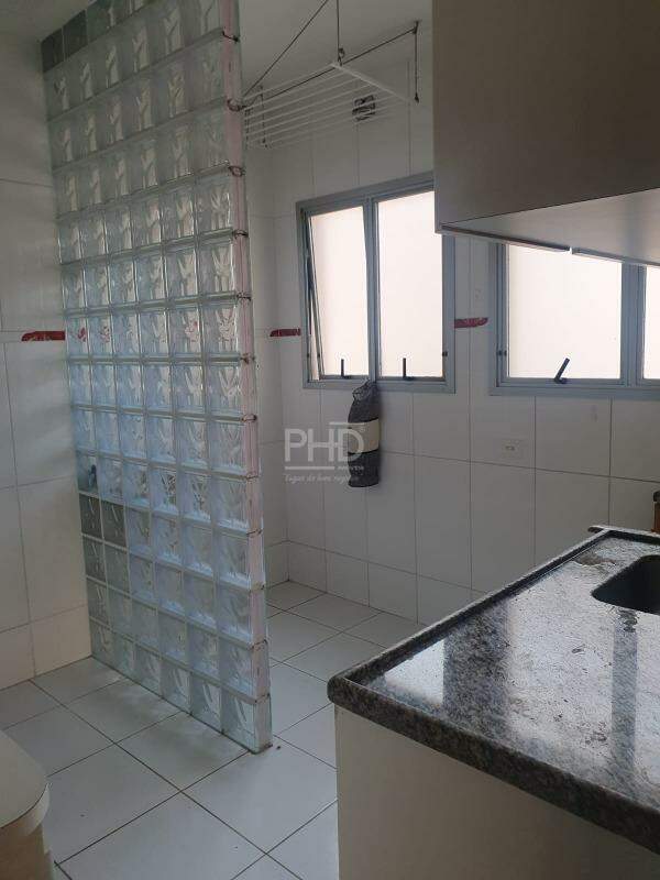 Apartamento à venda com 3 quartos, 70m² - Foto 13