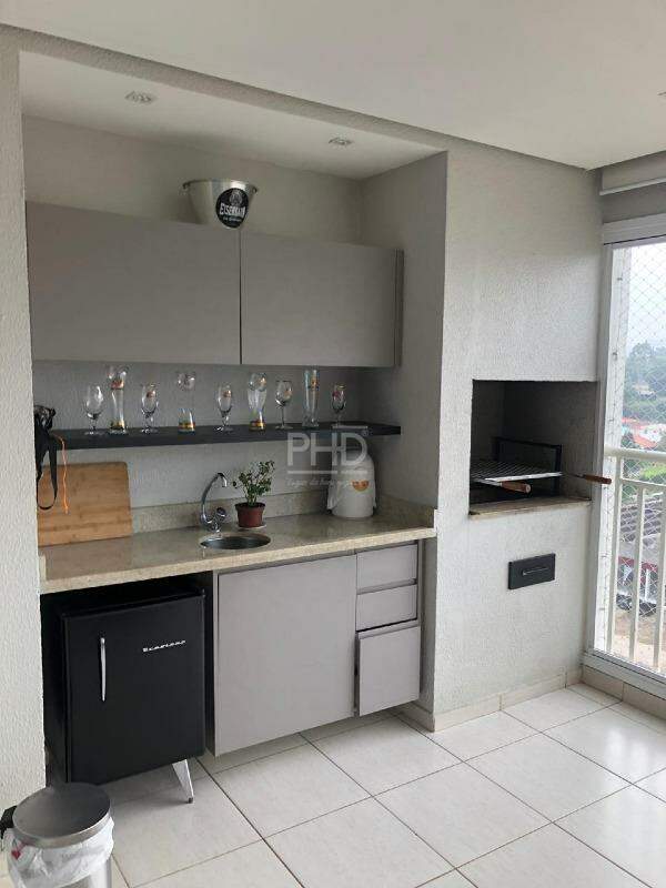 Apartamento à venda com 3 quartos, 155m² - Foto 2