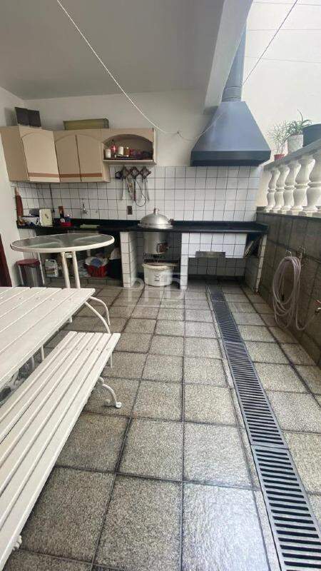 Sobrado à venda com 3 quartos, 275m² - Foto 36