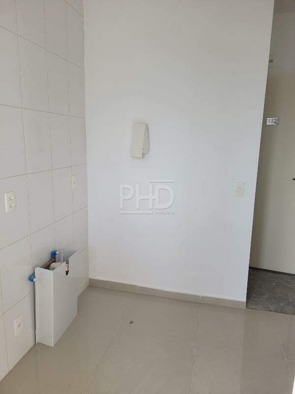 Apartamento à venda com 2 quartos, 64m² - Foto 5