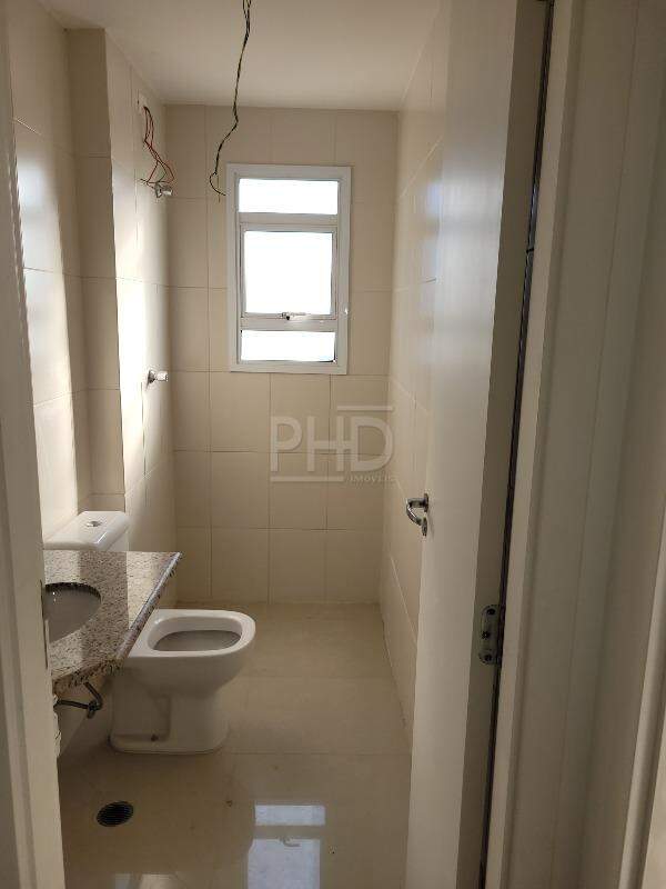 Apartamento à venda com 2 quartos, 64m² - Foto 11