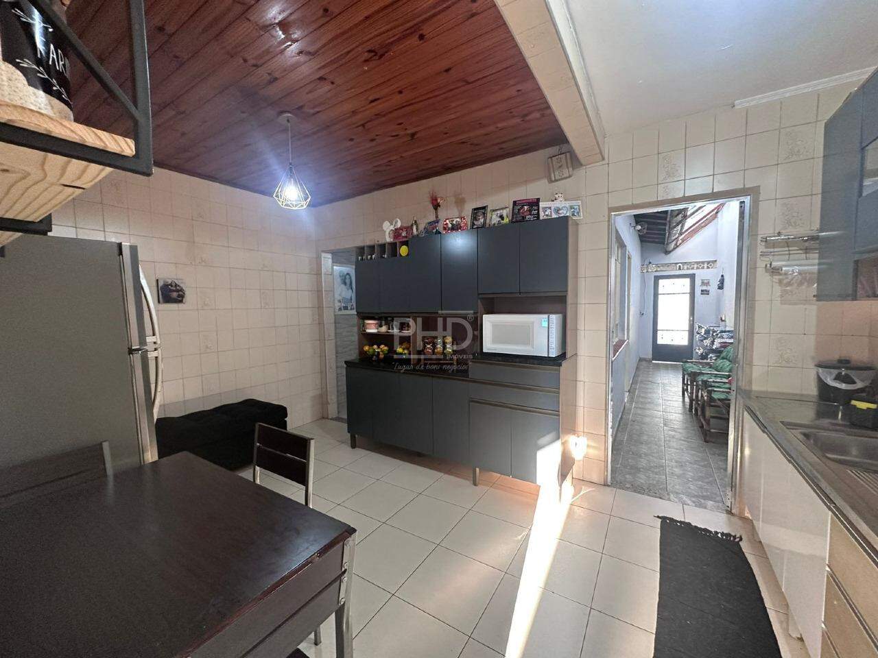 Casa à venda com 2 quartos, 110m² - Foto 10