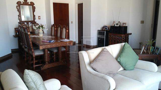 Apartamento à venda com 4 quartos, 160m² - Foto 4