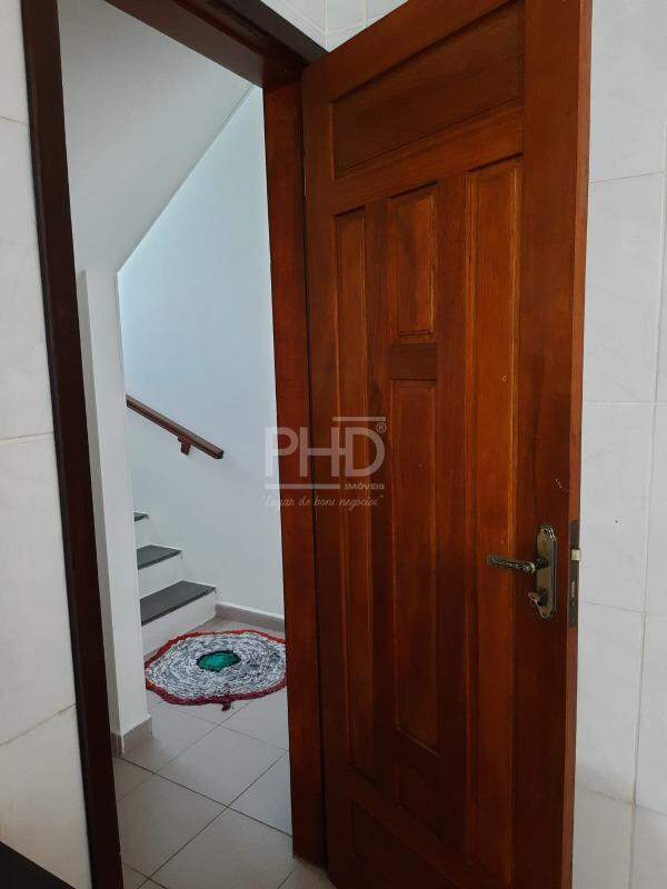 Sobrado à venda com 3 quartos, 160m² - Foto 11