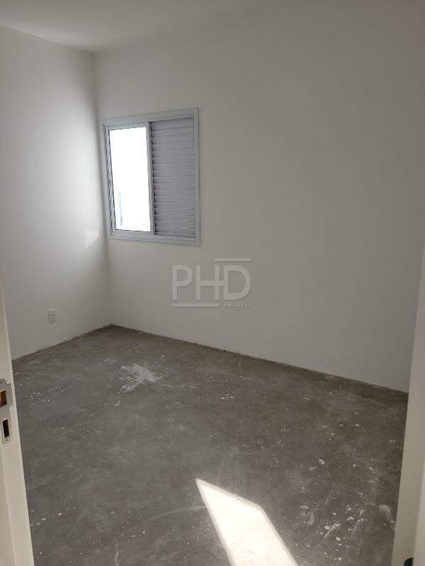 Apartamento à venda com 2 quartos, 64m² - Foto 4