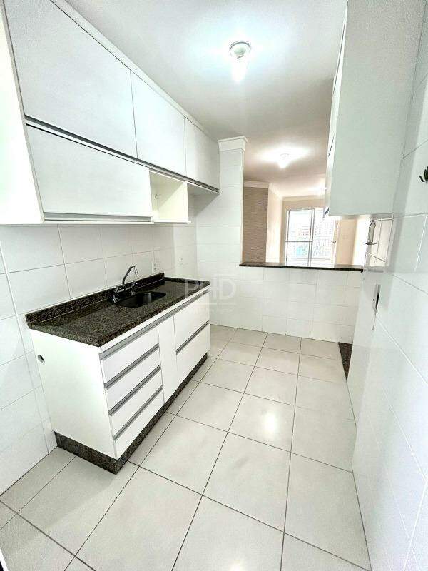 Apartamento à venda com 3 quartos, 83m² - Foto 15