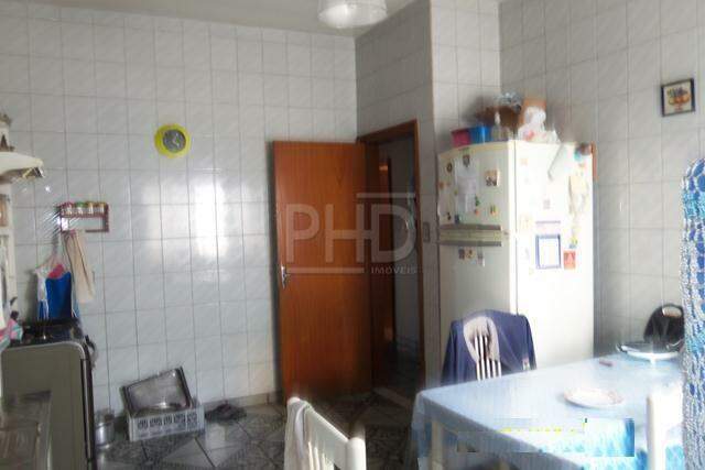 Sobrado à venda com 2 quartos, 232m² - Foto 12